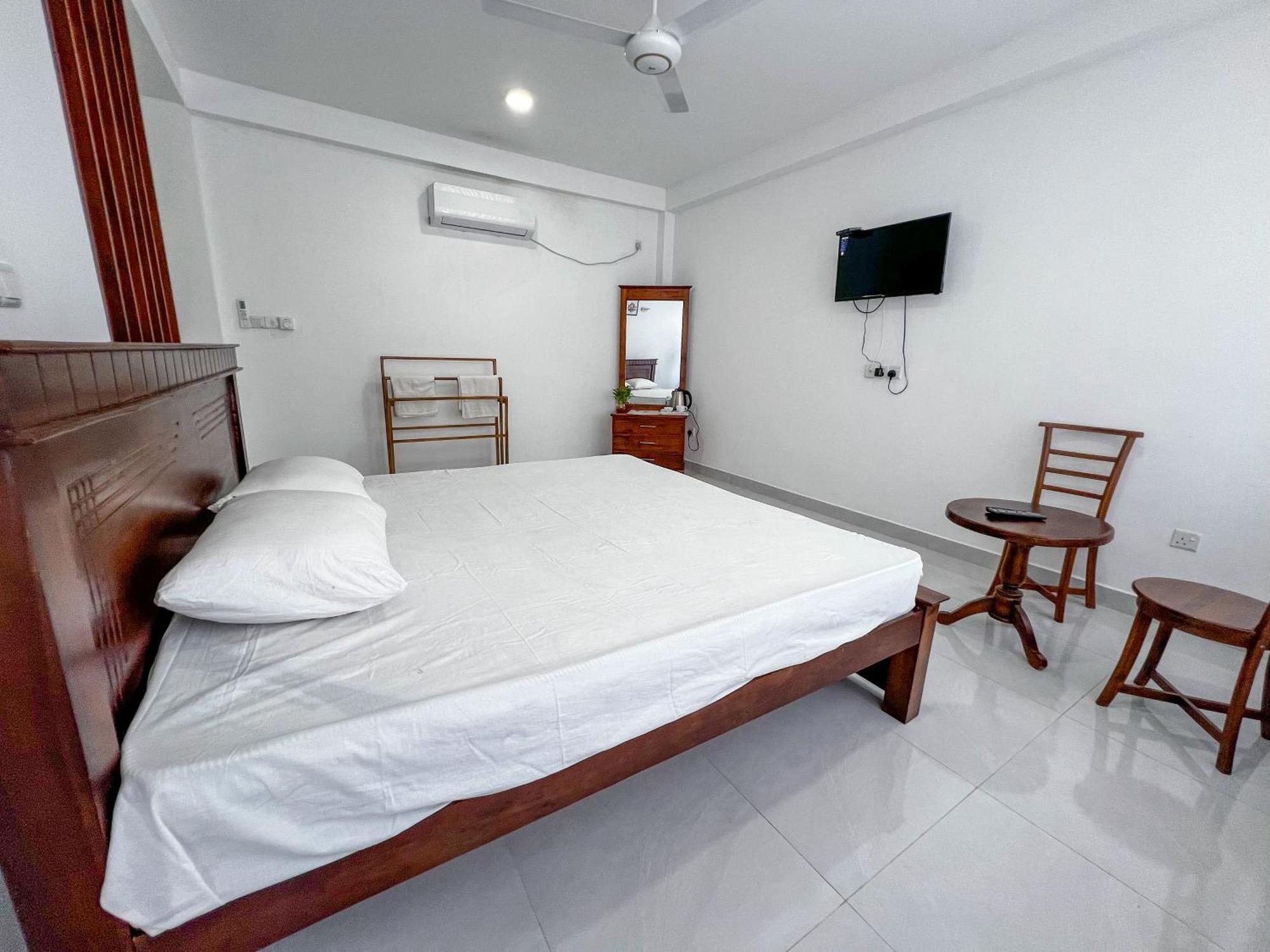 Meridian Holiday Resort Ratnapura Exterior photo